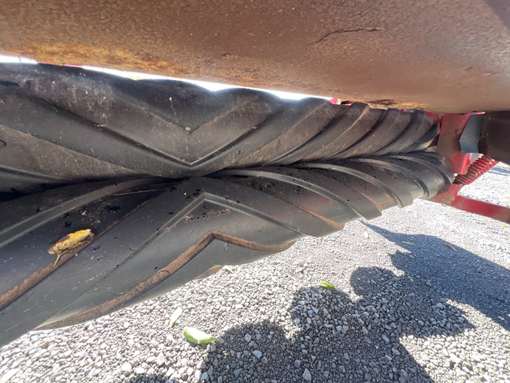 new-holland-1411-image-8