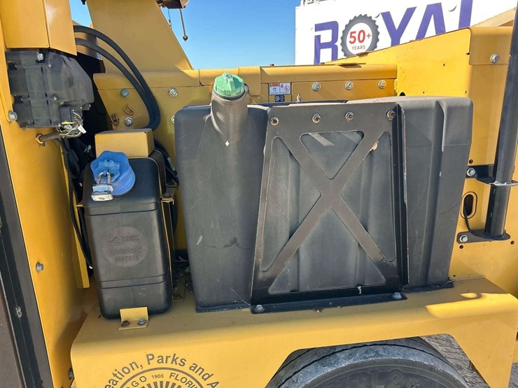 2017-vermeer-bc1800xl-image-11