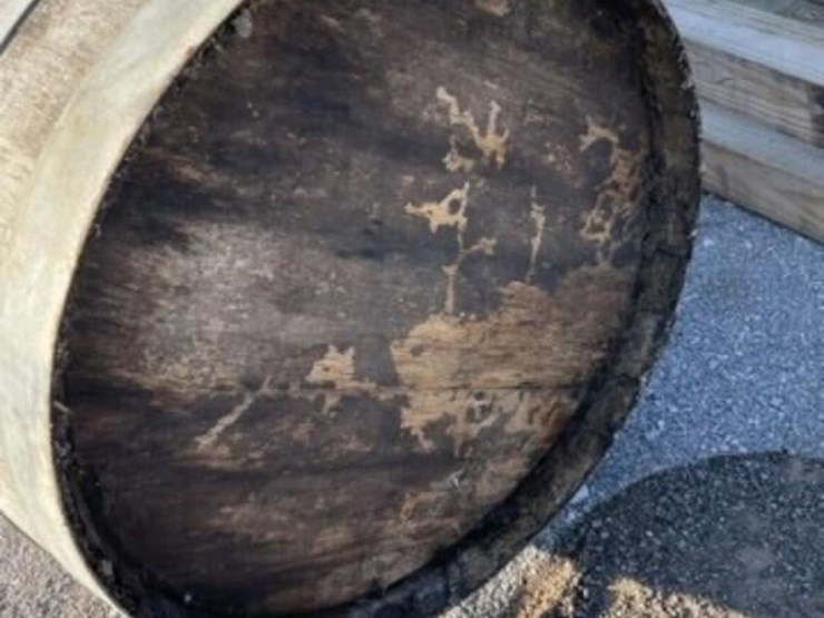wood-whiskey-barrel-image-3