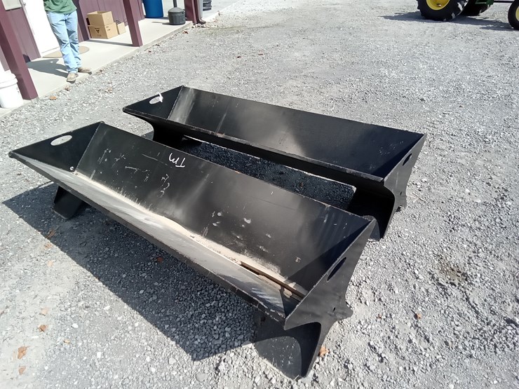 #863-•-2)-steel-bunk-feeders-90"-image-1