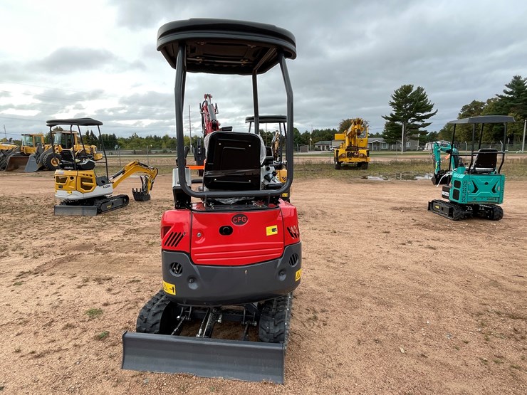 #1792-•-agt-qk20r-mini-excavator-image-5