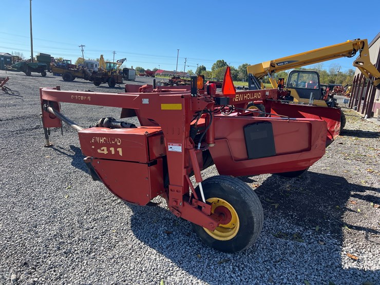 new-holland-1411-image-9