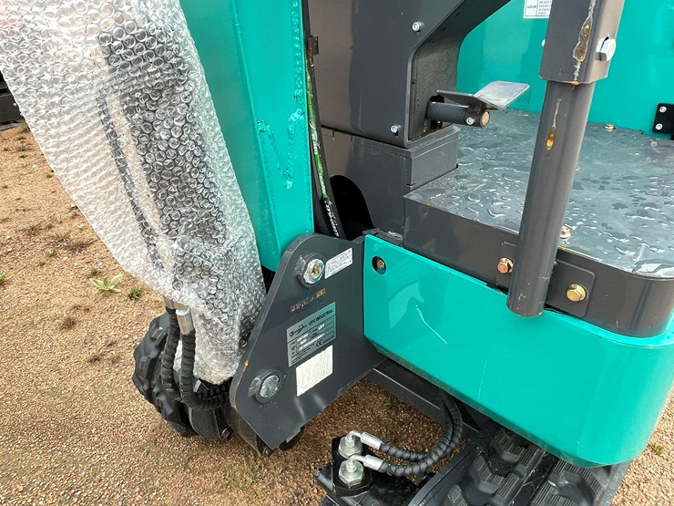 #1790-•-agt-qk16r-mini-excavator-image-14