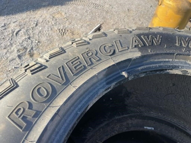 2--set-of-4-tires,-1-set-rims-image-9