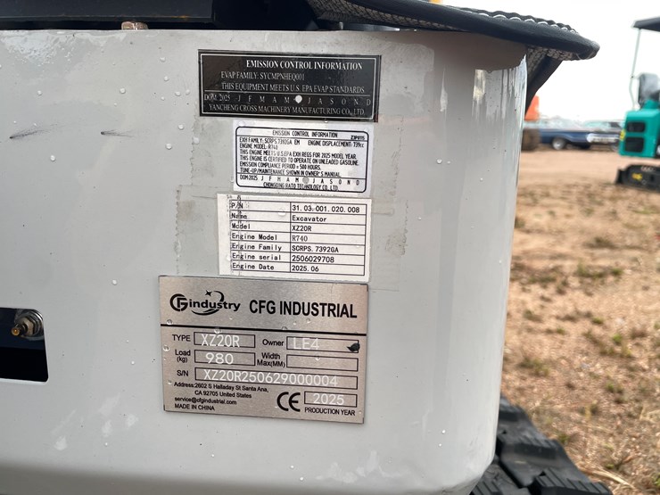 #1791-•-agt-xz20r-mini-excavator-image-37