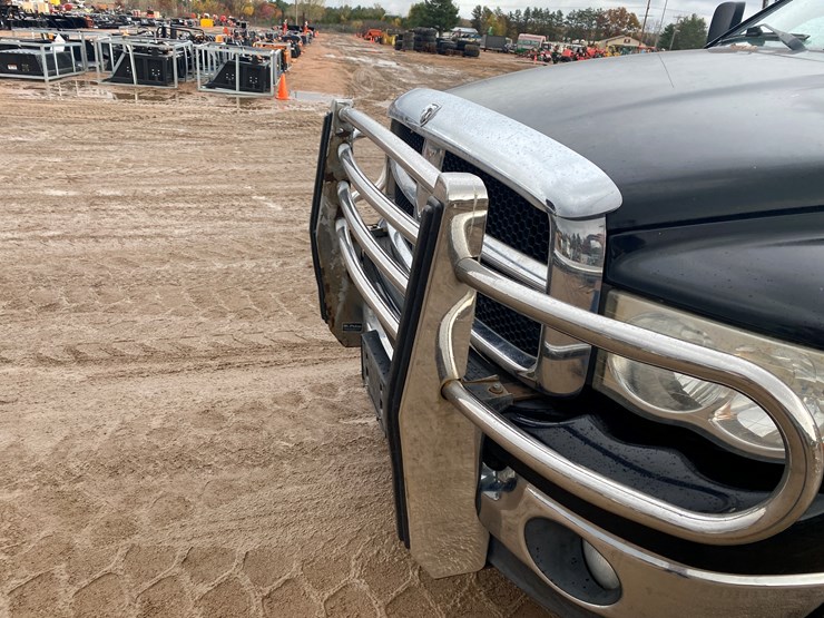 2003-dodge-ram-3500-image-11