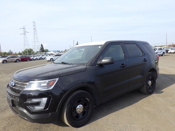 2019-ford-explorer-image-1