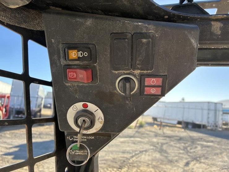 2021-bobcat-s70-image-16