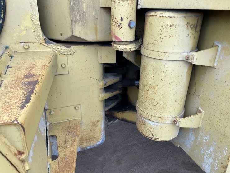 caterpillar-966c-image-10