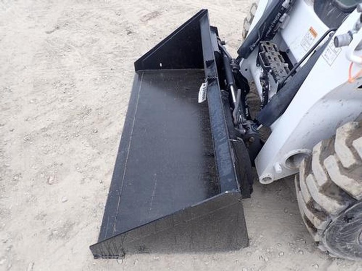 wildcat-72"-skid-steer-gp-bucket-image-5