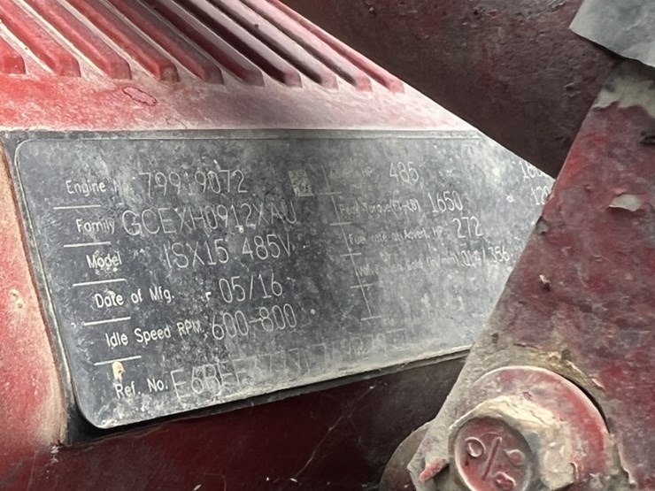 2016-kenworth-t880-image-10