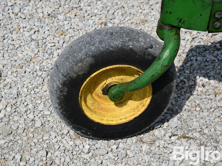 john-deere-30-image-18