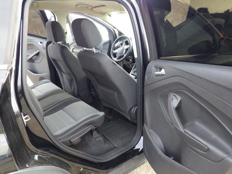 2016-ford-escape-image-8