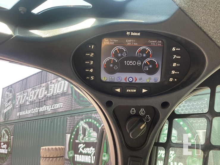 2017-bobcat-s740-image-14