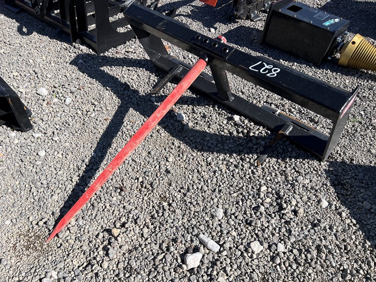 #827-•-kivel-skid-steer-bale-spear-image-1