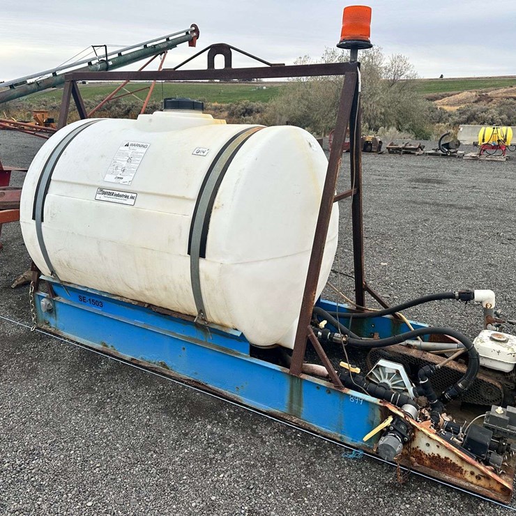Snyder Tank Sprayer