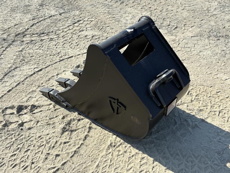 sany-excavator-bucket-w/-teeth-18"-image-4