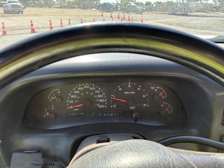 2002-ford-f450-image-14