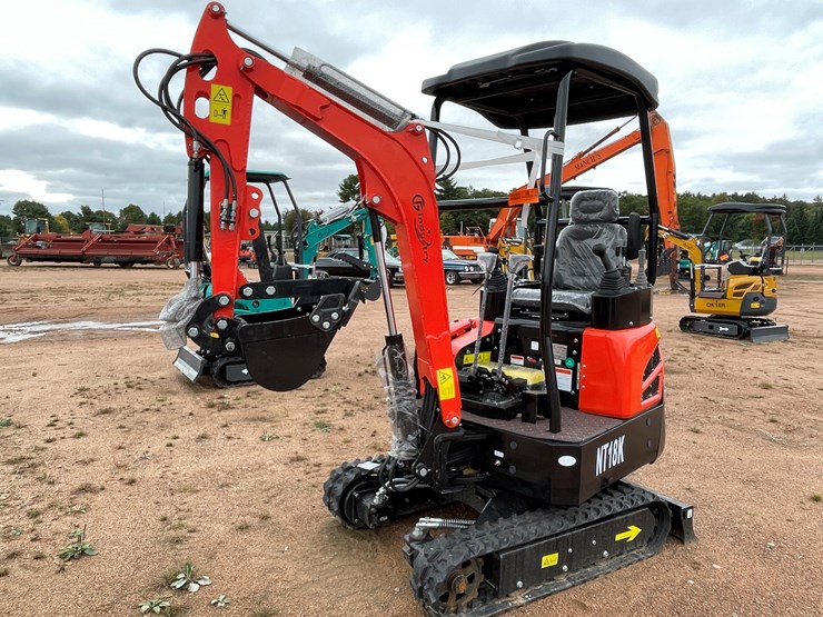 #1785-•-agt-nt18k-mini-excavator-image-1