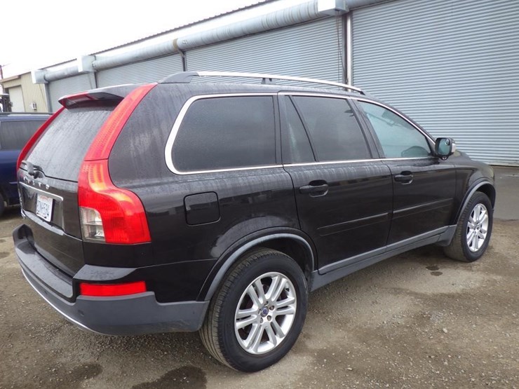 2012-volvo-xc90-image-3