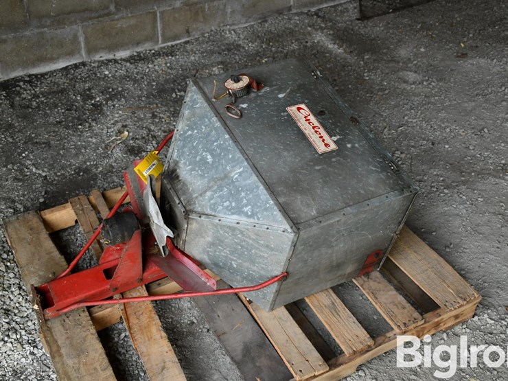 cyclone-spreader-image-1