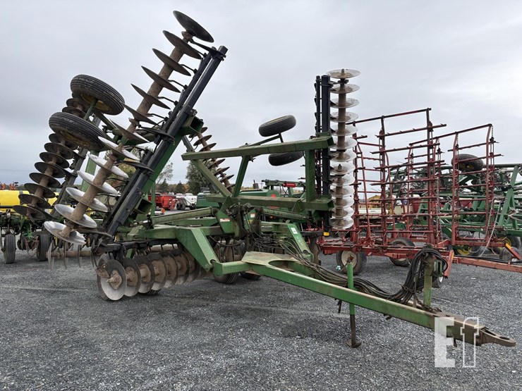 1992-john-deere-630-image-4