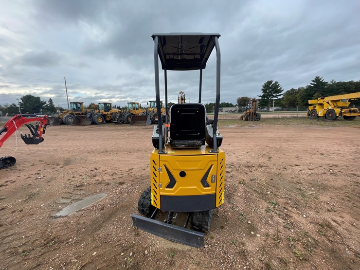 #1695-•-agt-mx12rx-mini-excavator-image-5