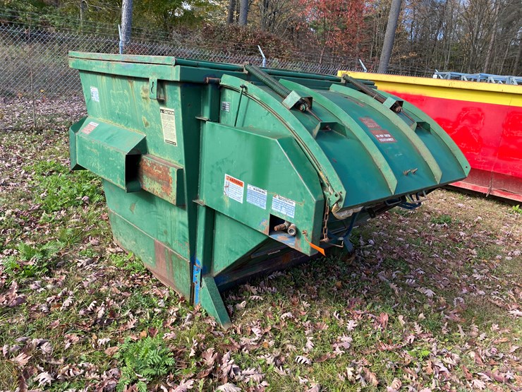 #3640-•-ameri-pac-ap-600-trash-container-image-3