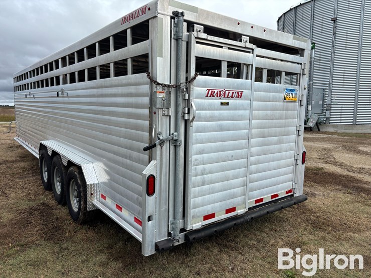 2019-travalum-tri/a-aluminum-gooseneck-livestock-trailer-image-16