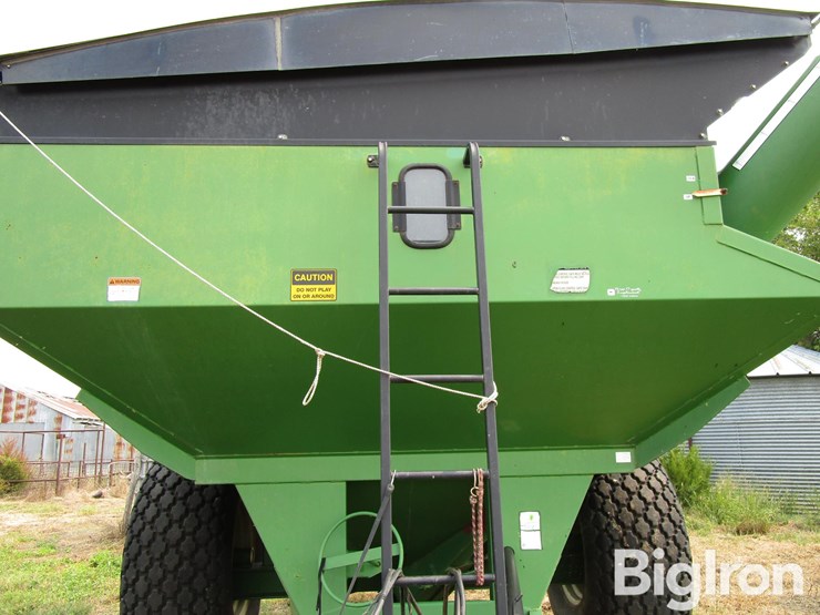 unverferth-gc-7000-grain-cart-image-13