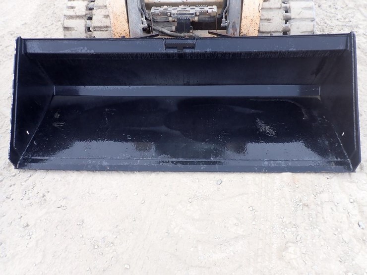 wildcat-84"-skid-steer-gp-bucket-image-2