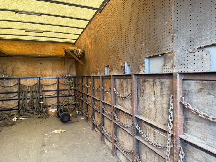 #3325-•-marion-20.5’-van-body-with-lift-gate-image-19