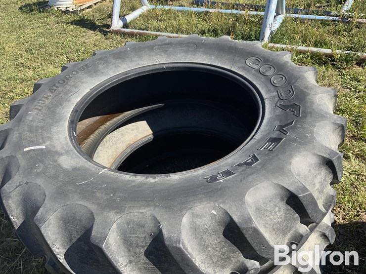 goodyear-duratorq-18.4-34-tractor-tires-image-10