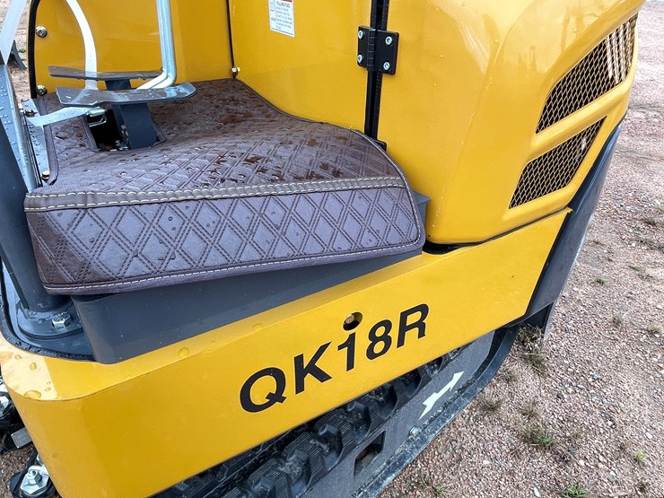 #1794-•-agt-qk18r-mini-excavator-image-21