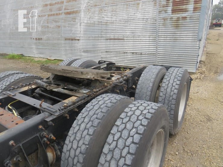 2013-international-prostar-image-9