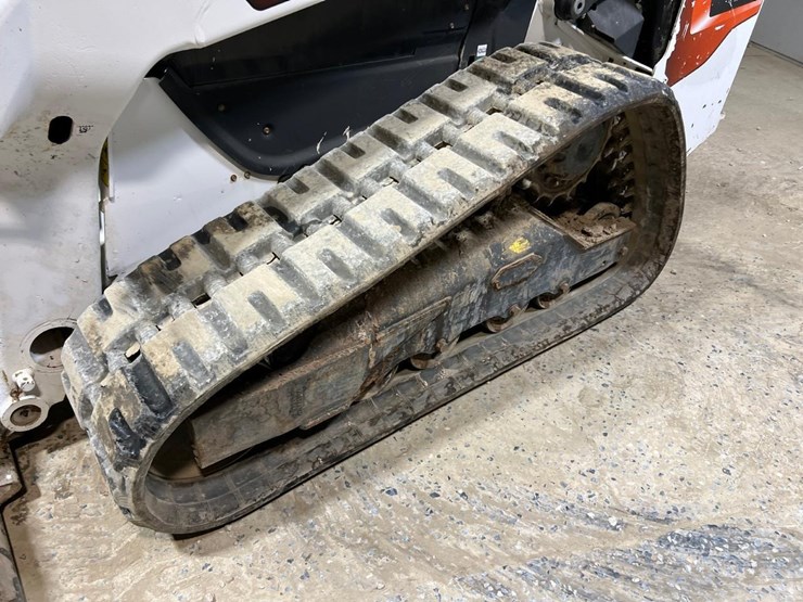 2020-bobcat-t76-image-13