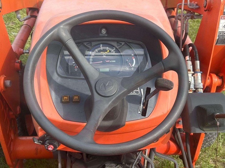 2015-kubota-mx5200f-image-22