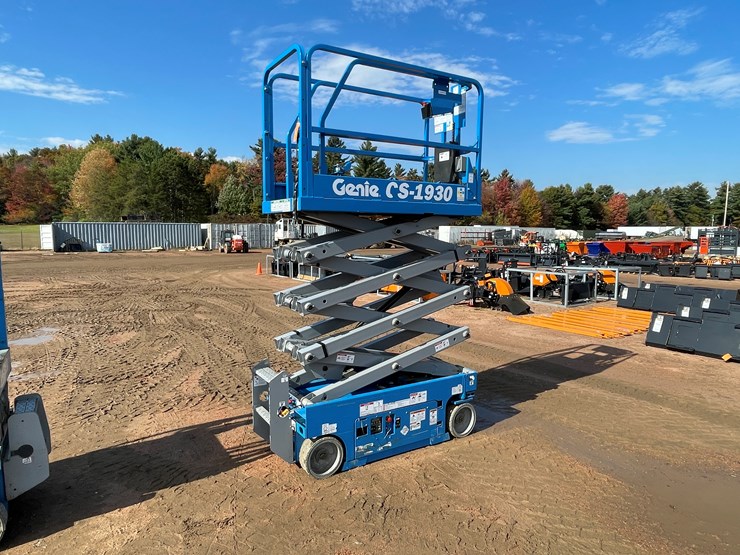 2017-genie-gs1930-image-1