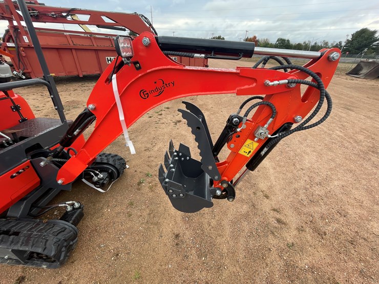 #1789-•-agt-qk20r-mini-excavator-image-11