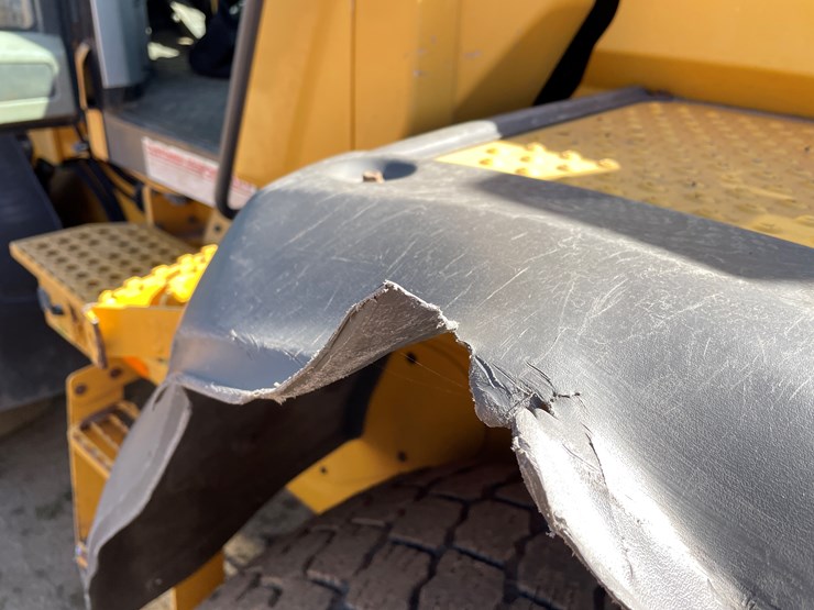 2015-volvo-l70h-image-24