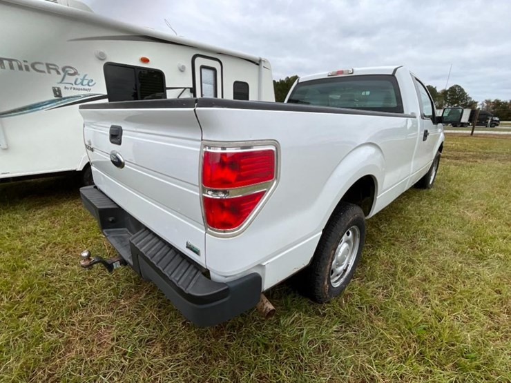 2014-ford-f150-xl-image-6