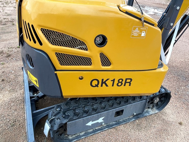 #1794-•-agt-qk18r-mini-excavator-image-36