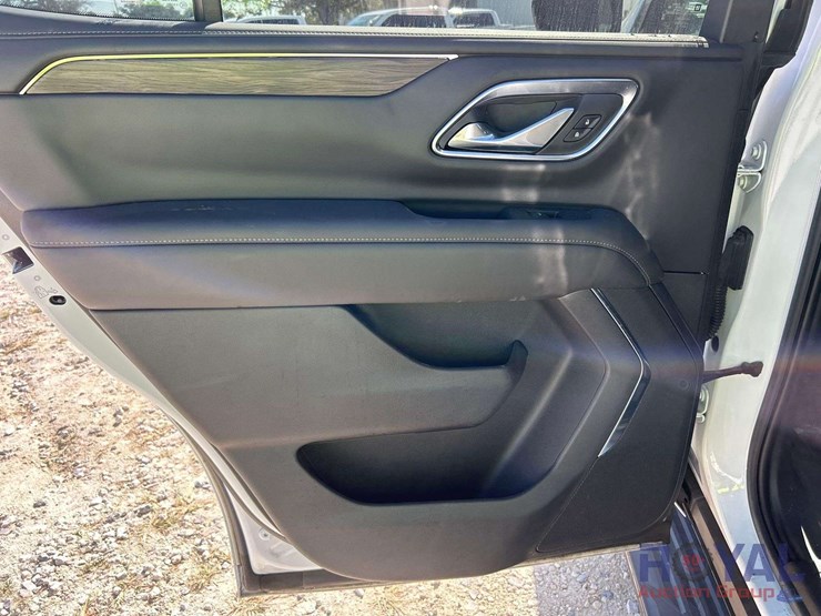 2021-chevrolet-tahoe-image-23