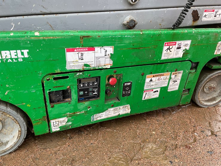 genie-gs1930-image-12