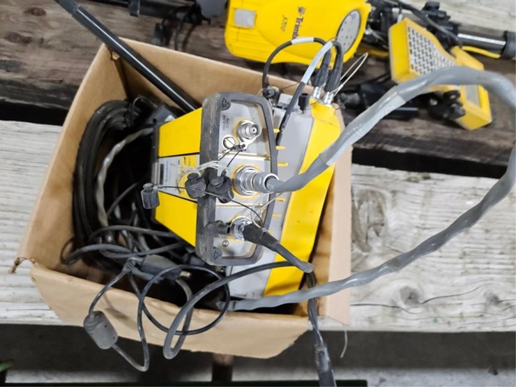 #2479-•-2002-trimble-5700-gps-reciever-image-18