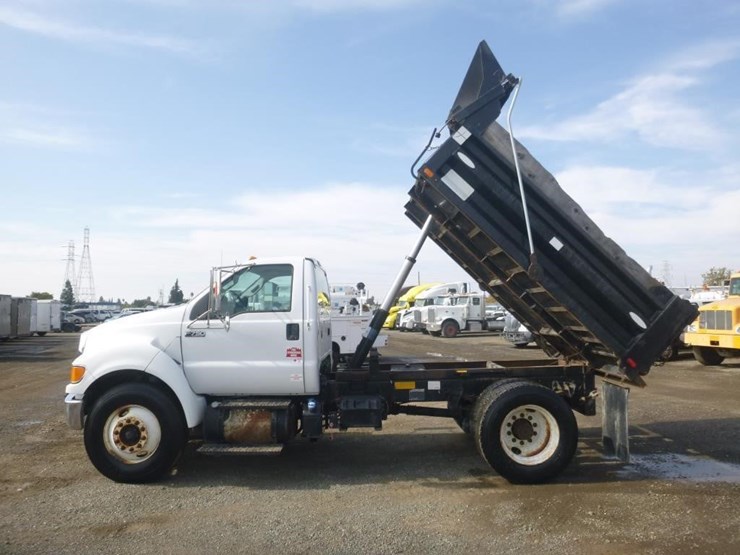 ford-f750-image-7