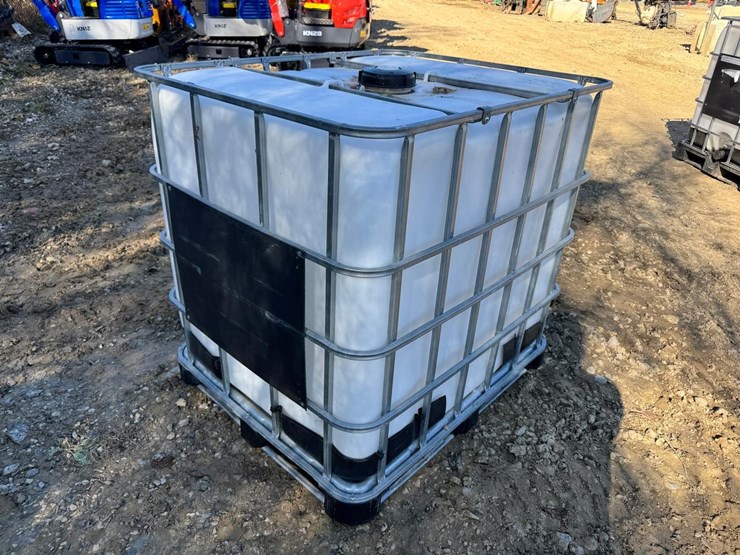 water-tank-tote-image-3