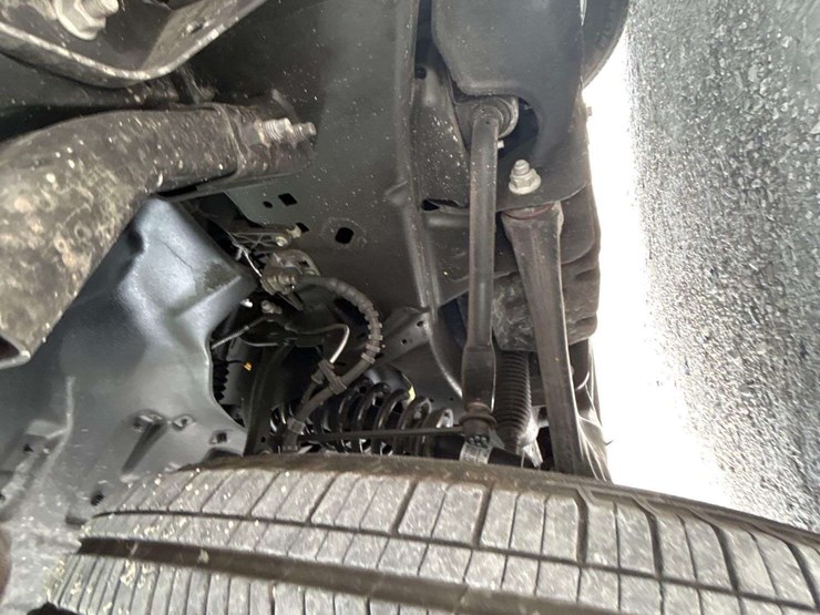 2022-ford-f150-image-17