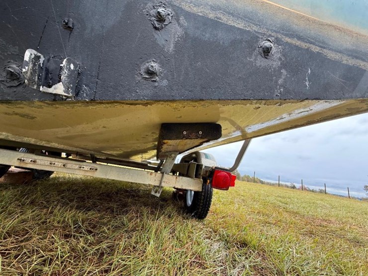 1998-crestliner-rampage-2000-deck-boat-(90hp-2-image-19