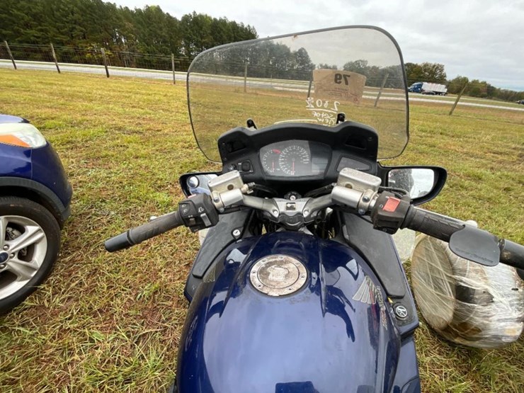 2004-honda-st-1300-motorcycle-(w/new-tires,-miles-image-17